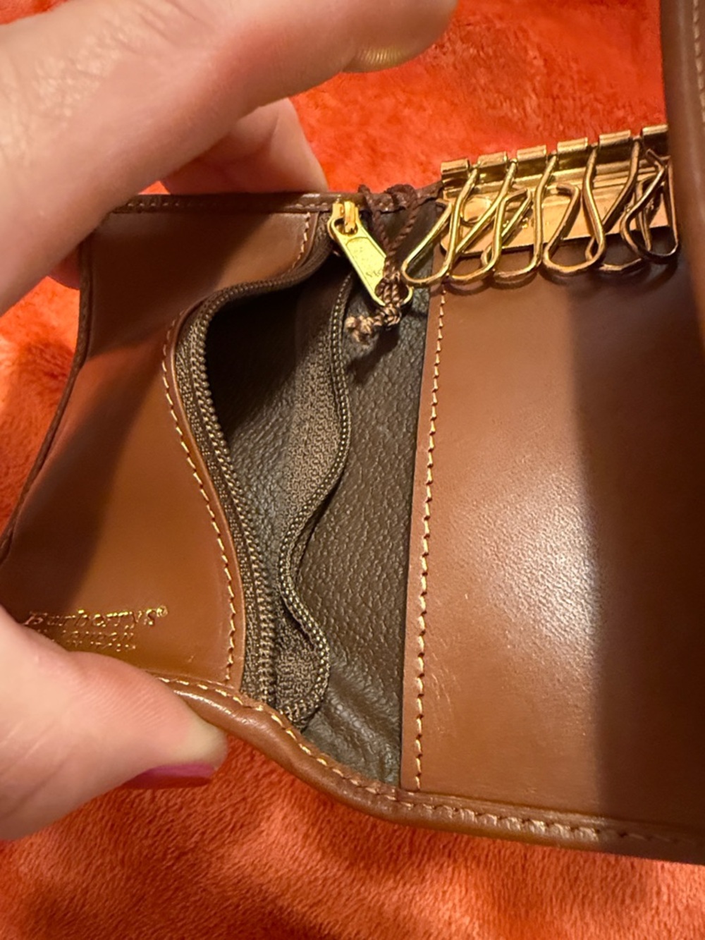 Burberry Classic key holder in Tan and Brown Leather Trim - Picture 4 of 4